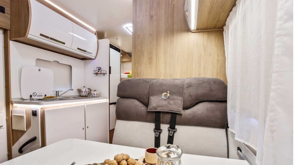 Wynajem Kampera Alkowa 6osób-Toruń-Solec Kujawski-Bydgoszcz-170KM Nowy