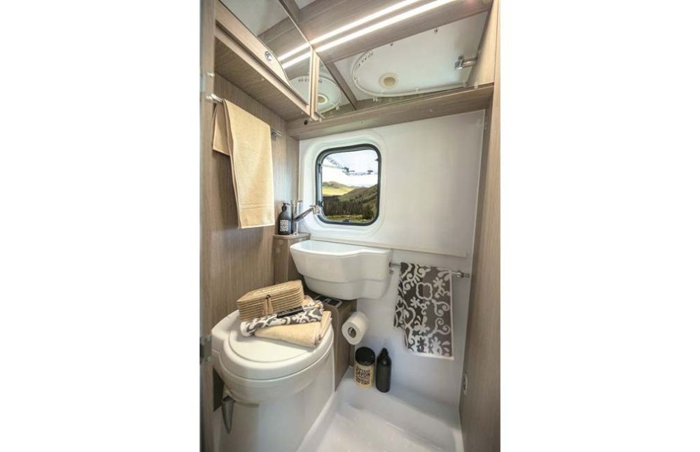 HIT! Kamper-van DO WYNAJĘCIA Wynajem Nowego Kampera – WOLNE TERMINY