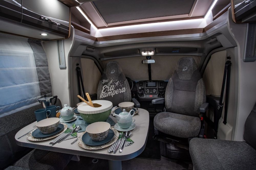 Wynajem kampera, nowy Dethleffs, półintegra, całoroczny