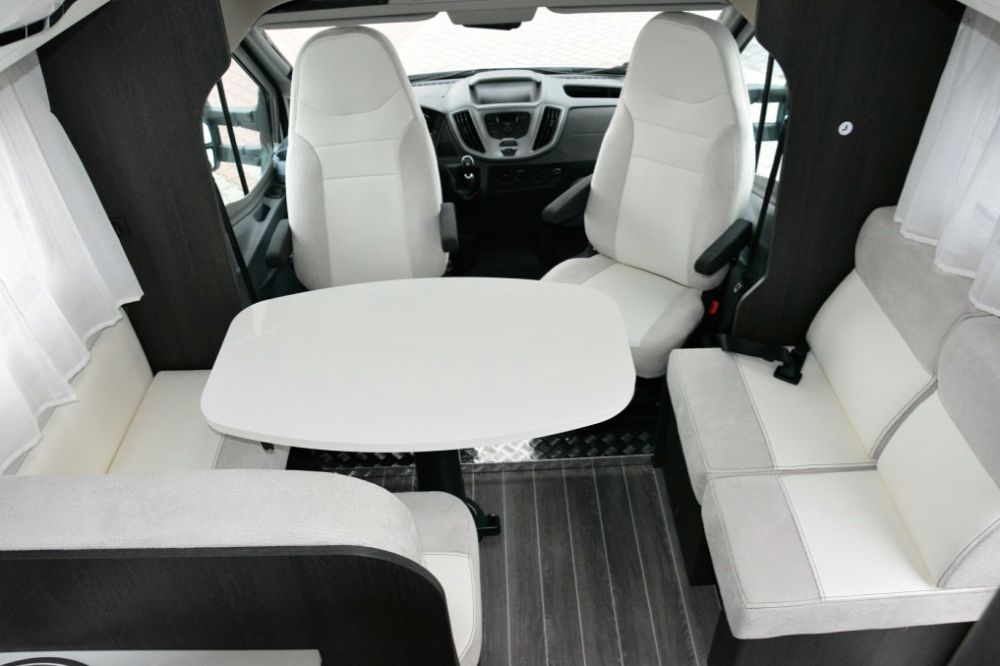 KAMPER WYNAJEM Ford Transit Roller Team 5-os 2019r Camperowo.pl od 400