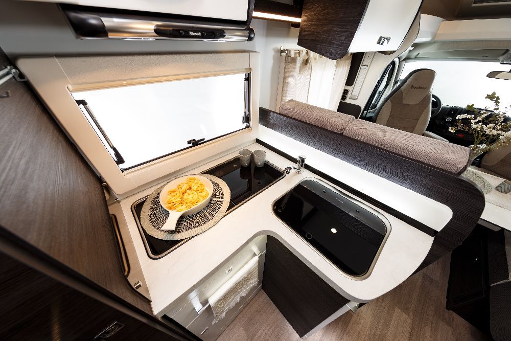 Wypożyczalnia; wynajem kamper; 5 osób; NOWY 2021 rok Benimar