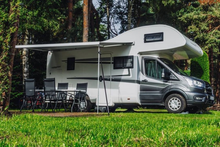 Kamper na wynajem, 5-osobowy 2020 Ford Transit , wypożyczalnia