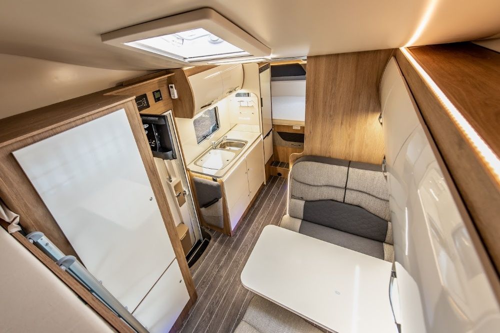 Wynajem Kampera Campera – alkowa – AUTOMAT