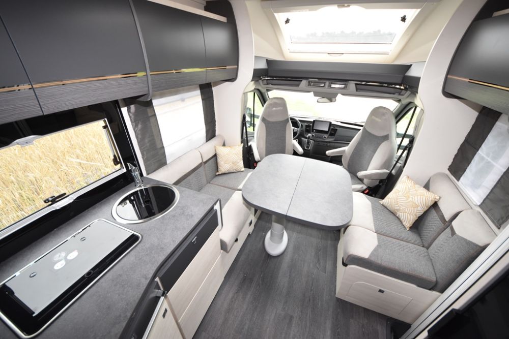 Wynajem Kampera Chausson 777 -automat Warszawa Wolne terminy