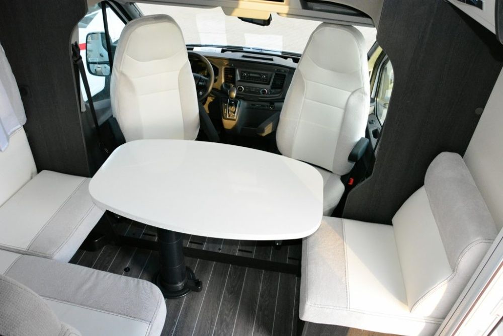 Wynajem kampera ALKOWA, 5-osobowy, bogate wyposażenie, LATO/ZIMA.