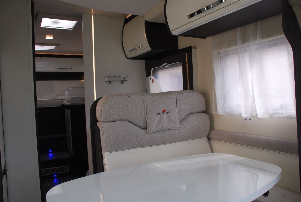 Wynajem kampera/Wypożyczalnia kamperów/Kamper Poznań