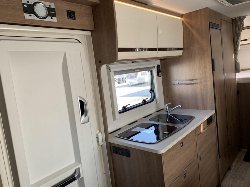 Wynajem, Wypozyczalnia Kamper Alkowa Warszawa