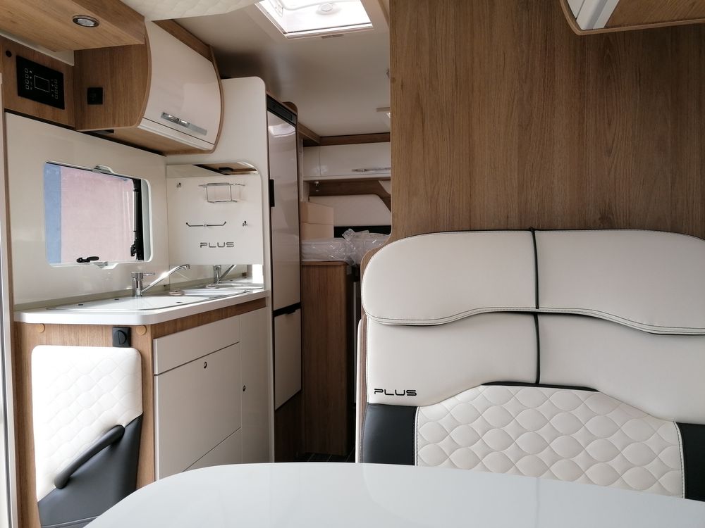 Kampery wynajem bez limitu kilometrów