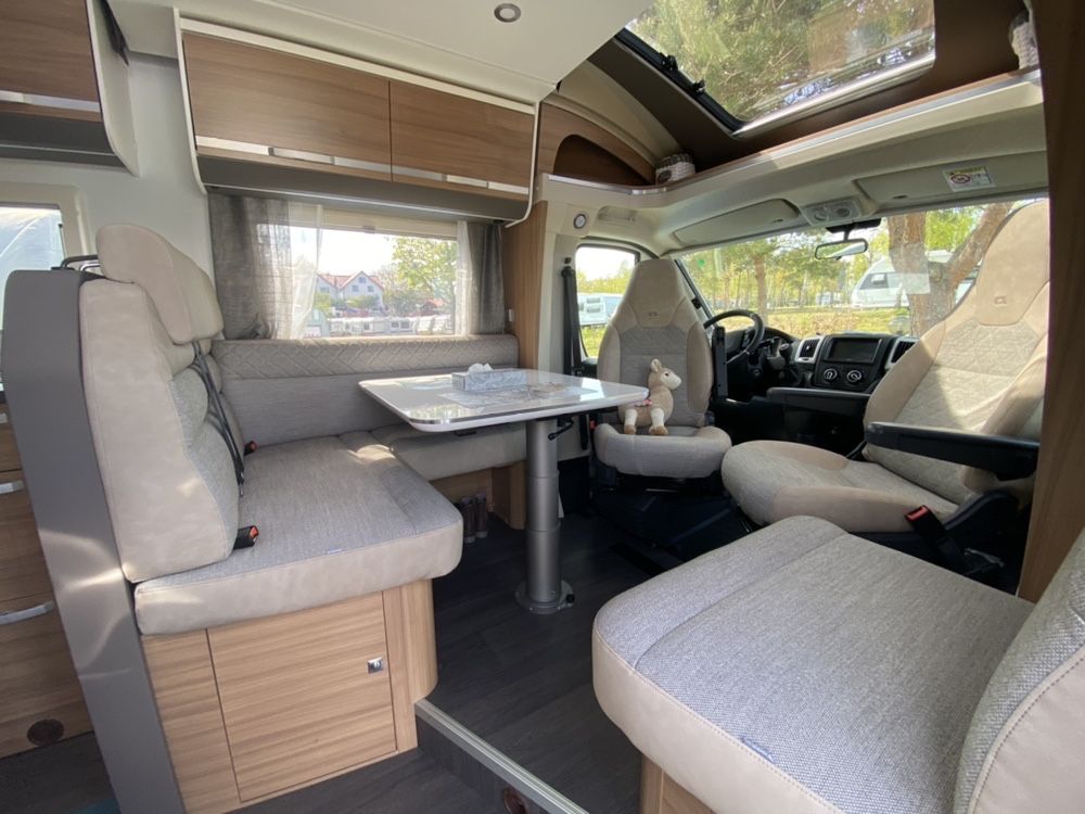 Kamper wynajem Adria 5 osób Warszawa Wolne terminy