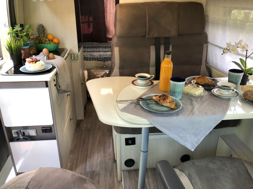 Wynajem, najem, wypożyczalnia kamperów, kampera, campera, kamper