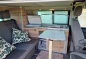 Wynajem Kampera – Nowy VW California Coast Wrocław