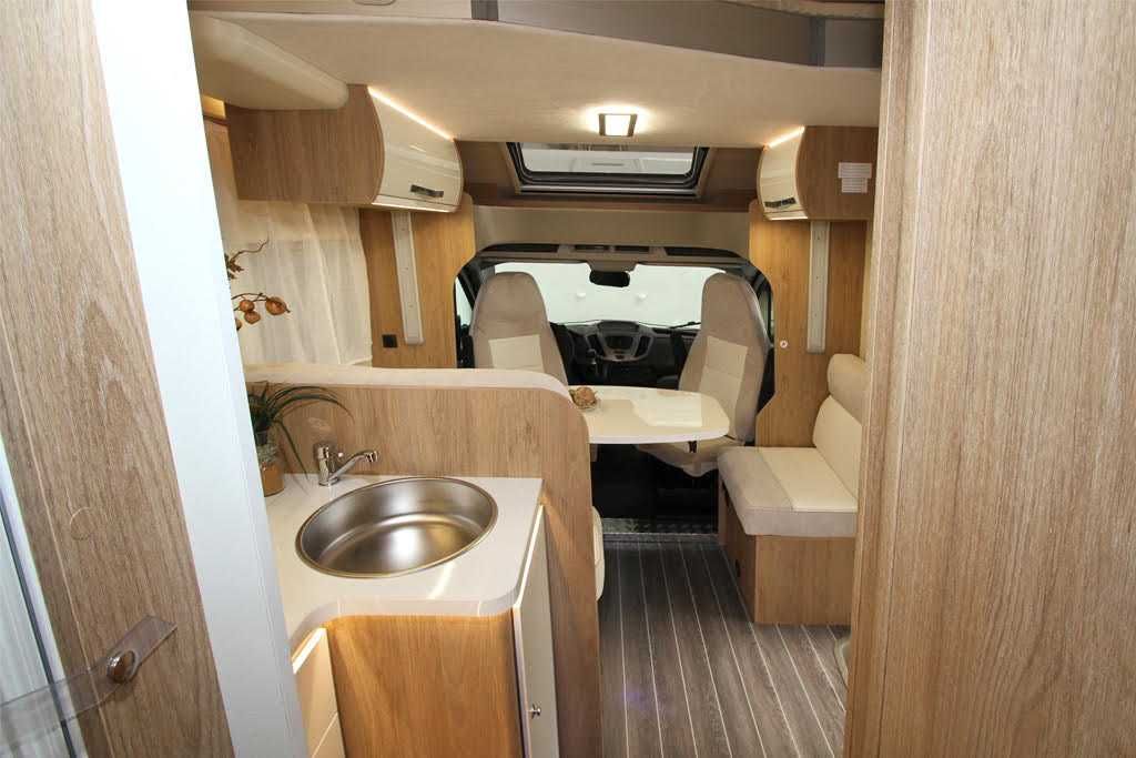 Wynajem, wypożyczalnia kamper Ford R.T. Kronos z wyposaż.Małopolskie