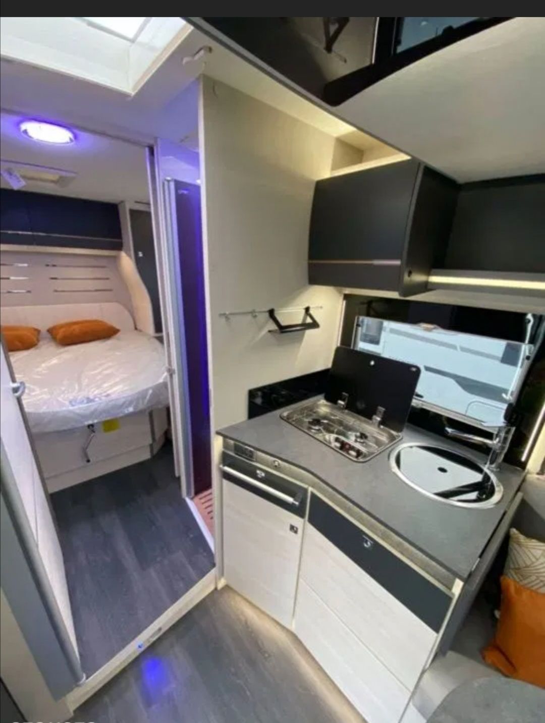 Wynajem kampera Ford Challenger 328 NOWY 2021