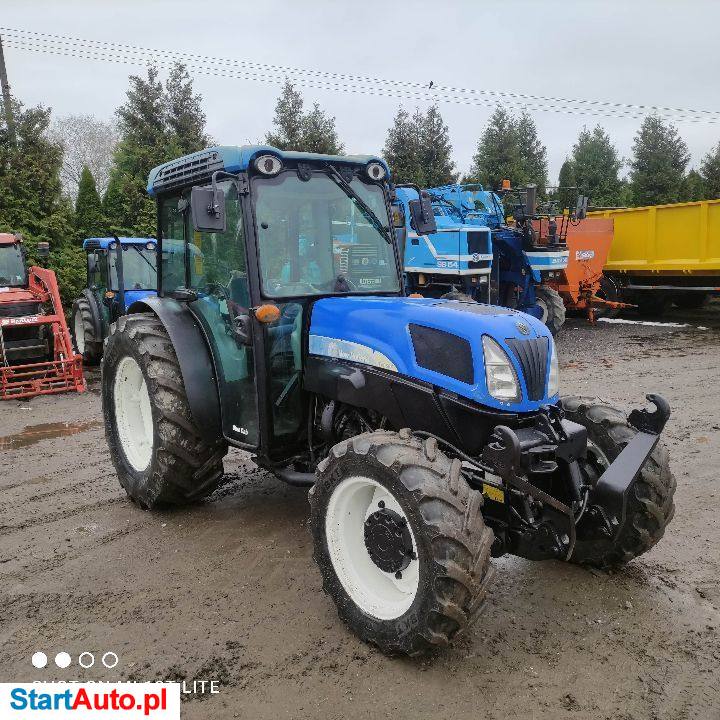 New Holland T4050F