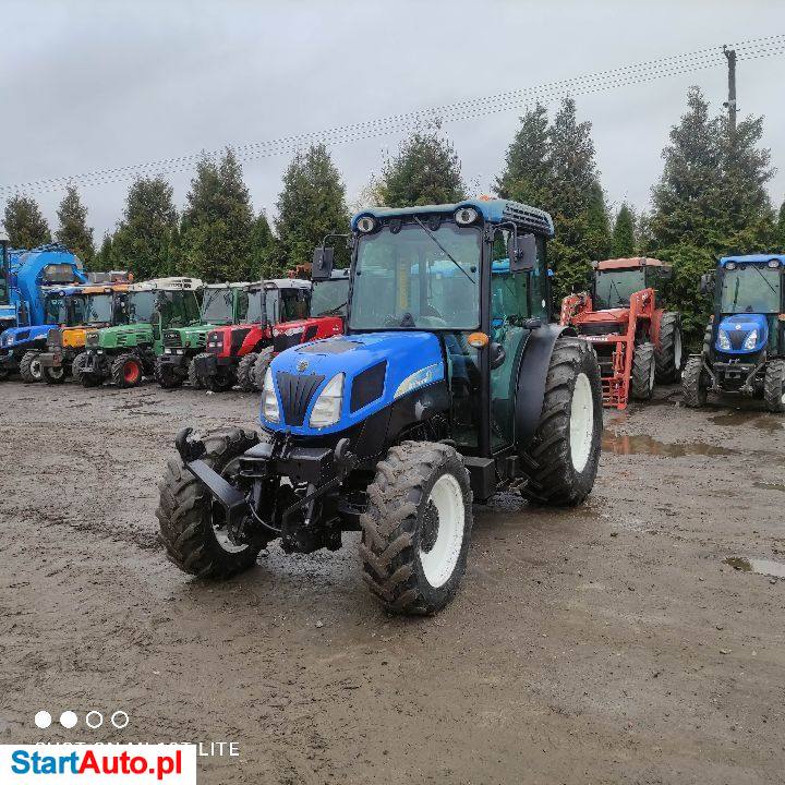 New Holland T4050F