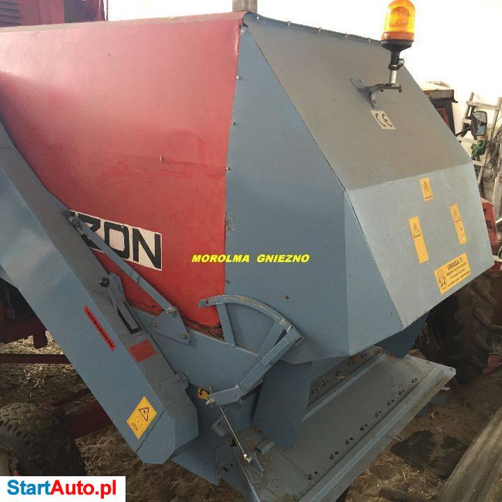 Rozdrabniacz Sieczkarnia Słomy BIZON MMiUR WĄGROWIEC Z-056/Z-058/Z-050/BS Z110