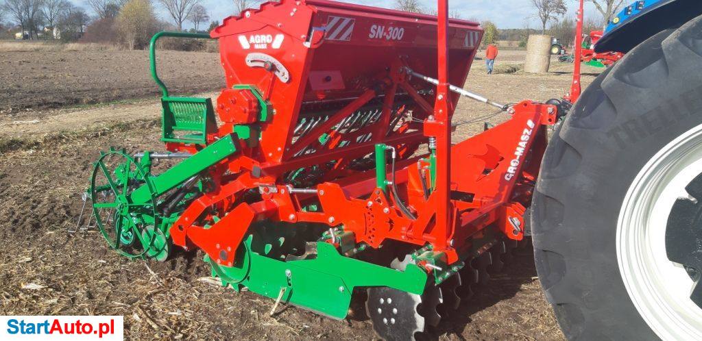 AGRO-MASZ SN 300 Siewnik Zbożowy Nadbudowany Agregat Zestaw Uprawowo-Siewny