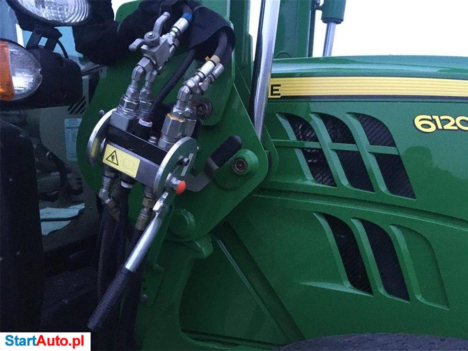 John Deere 6120R