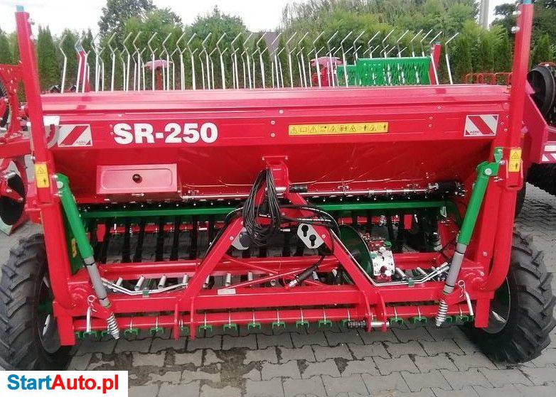 Agro-Masz Siewnik Zbożowy SR 2,5m 2,7m,3m,3,5m,4m Stopkowy