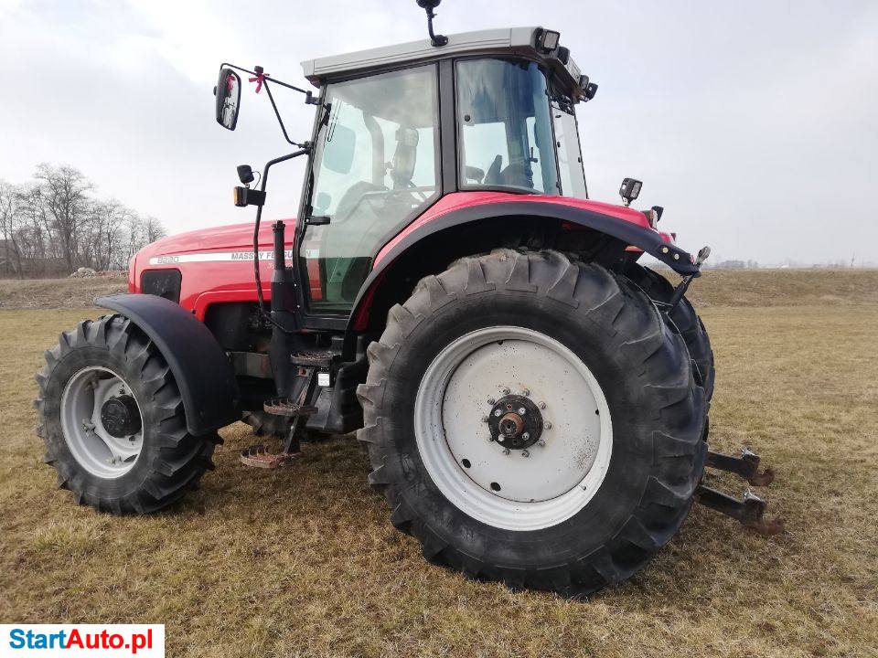 Massey Ferguson 8220