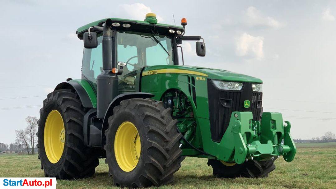 John Deere 8335R
