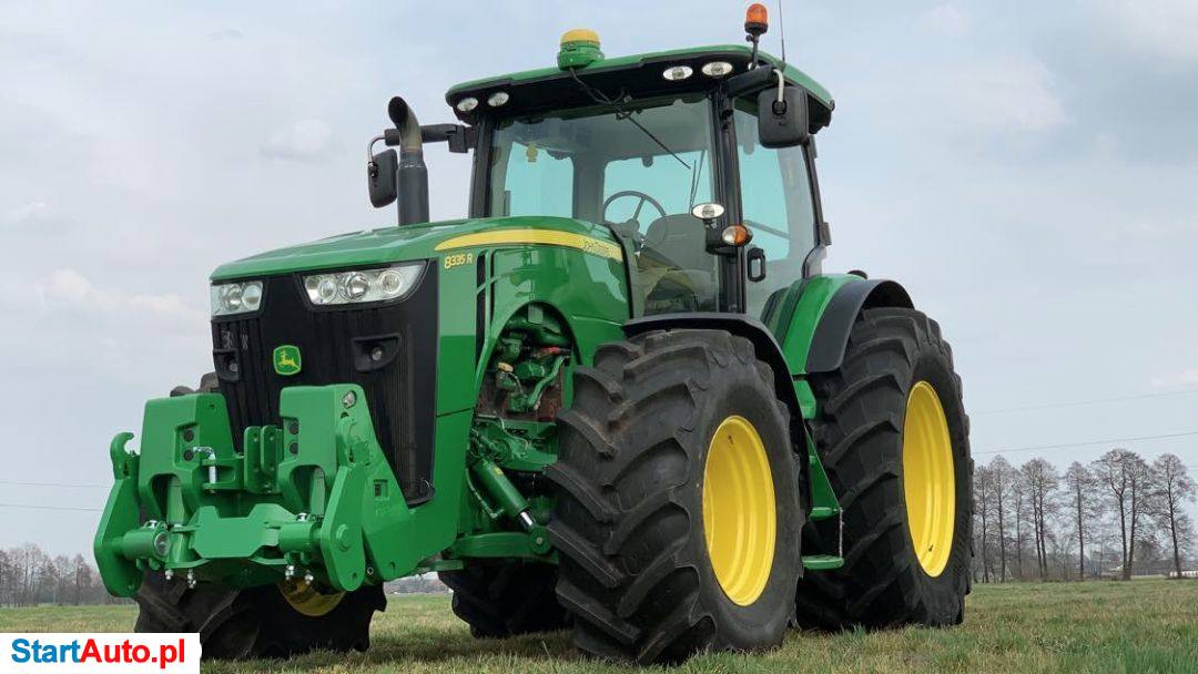 John Deere 8335R