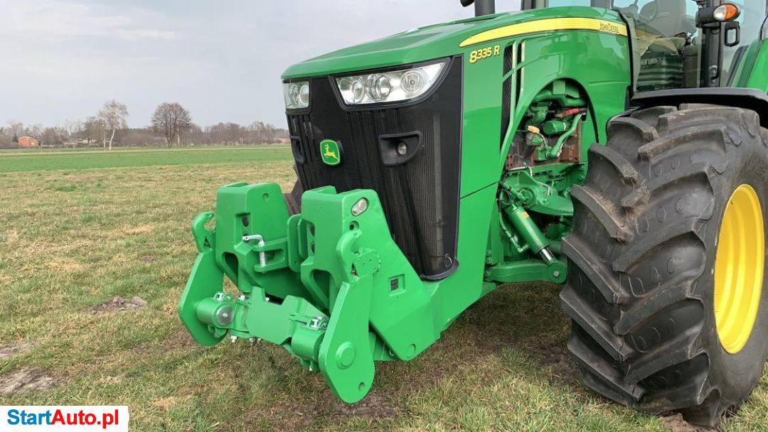 John Deere 8335R