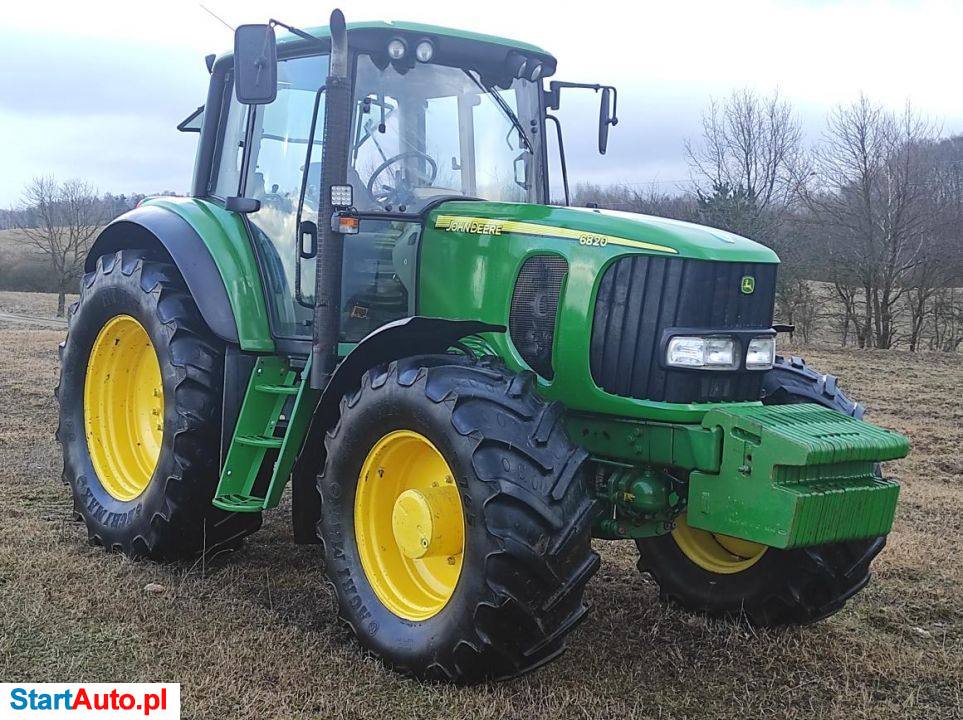 John Deere 6820s