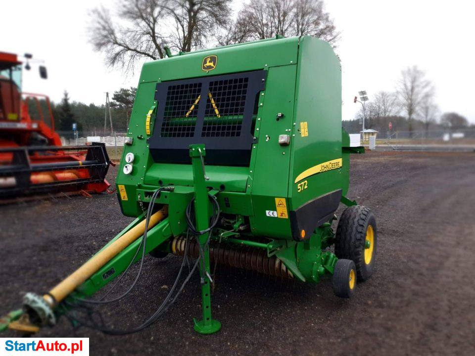 John Deere 572