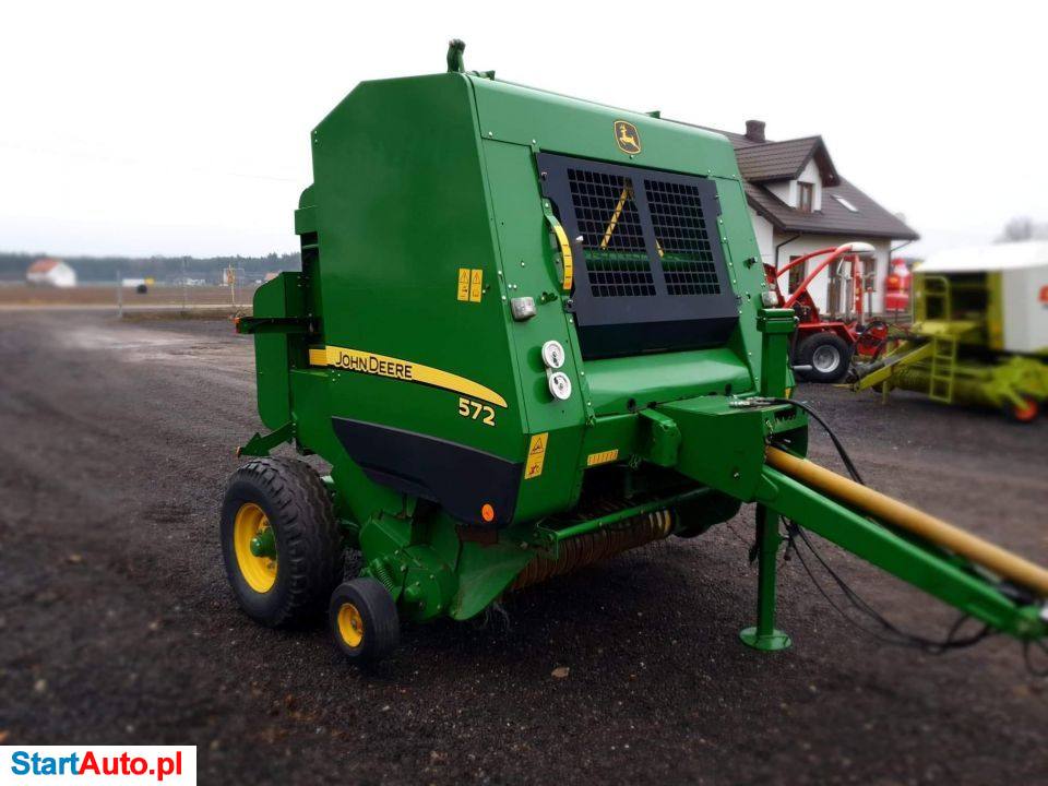 John Deere 572