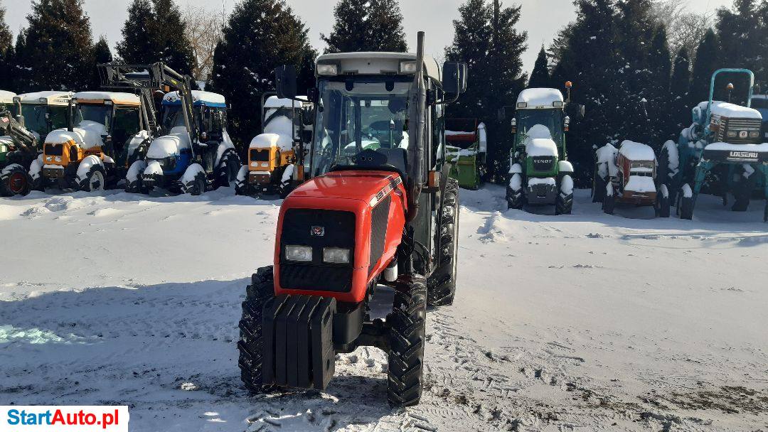 Massey Ferguson 3325V