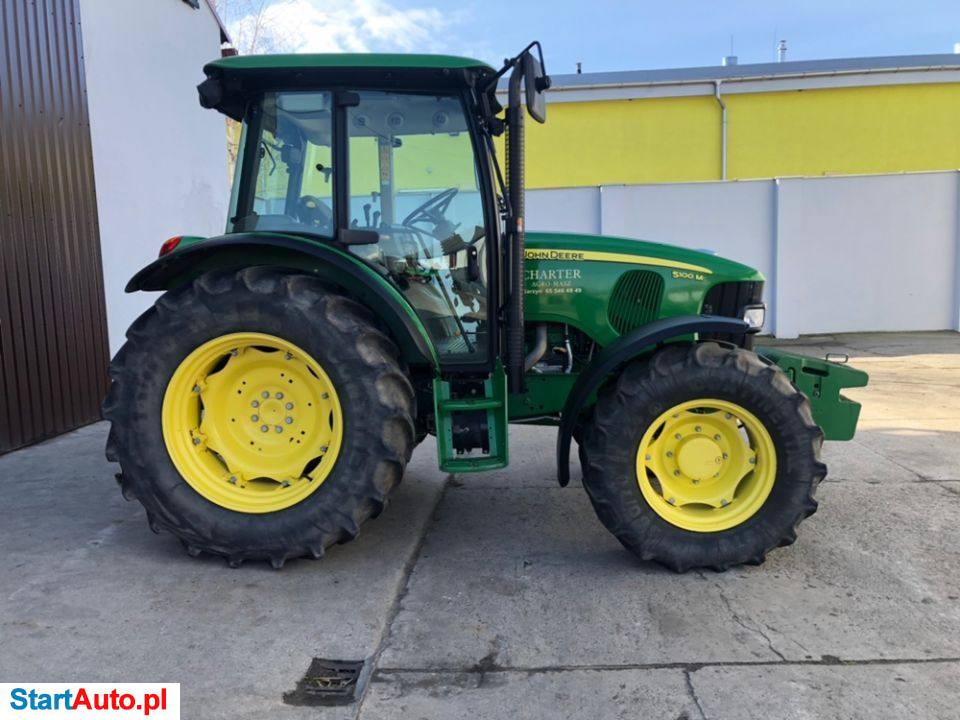 John Deere 5100M