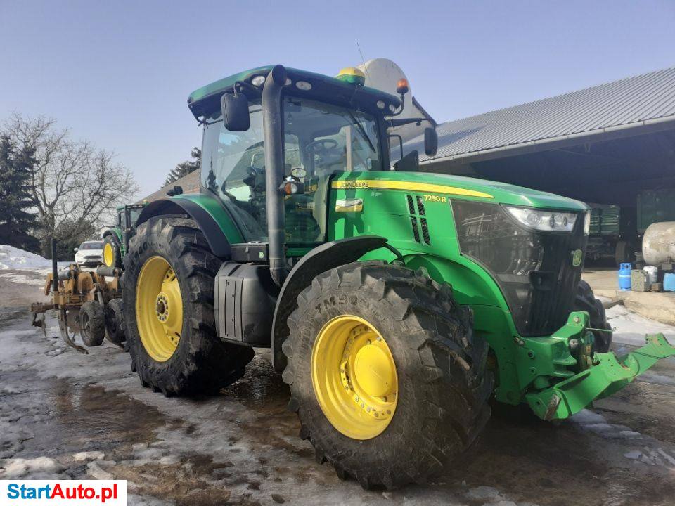 John Deere 7230R