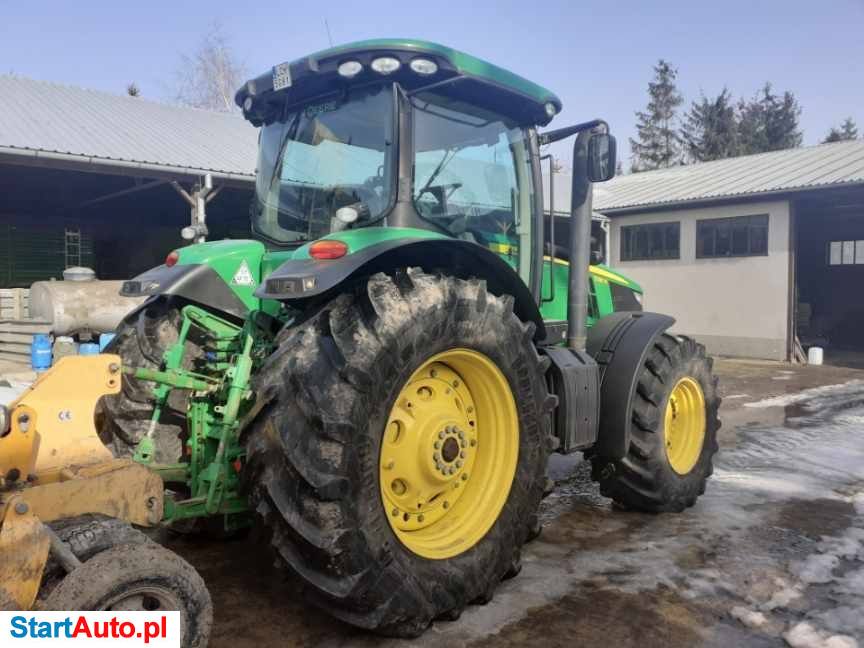 John Deere 7230R