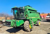 John Deere 2266