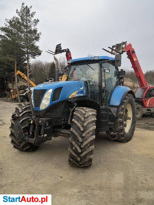 New Holland T7050
