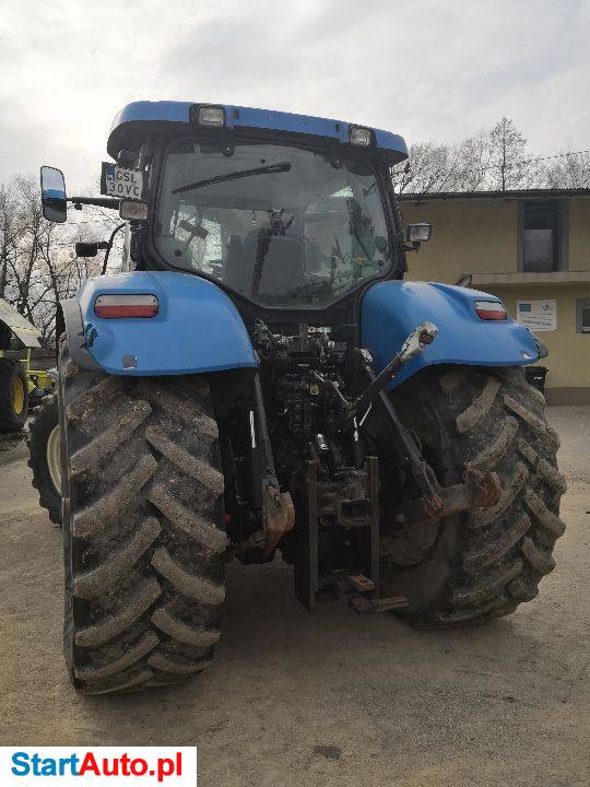 New Holland T7050