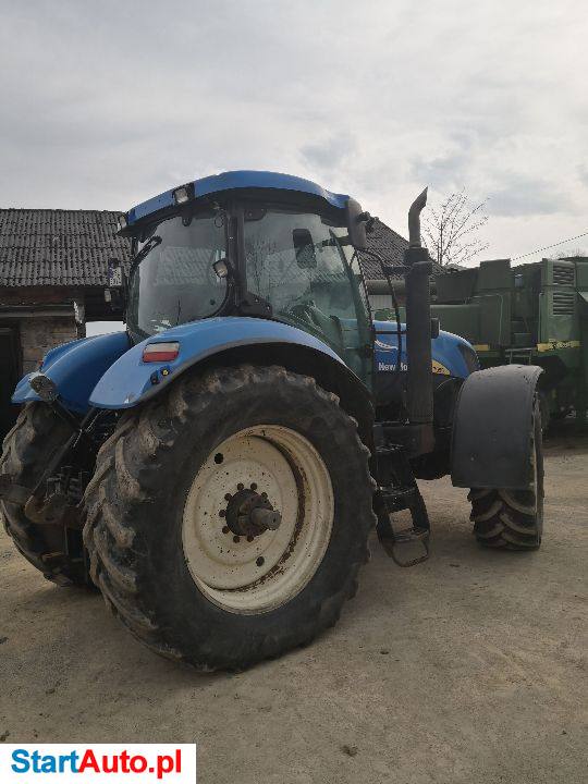 New Holland T7050