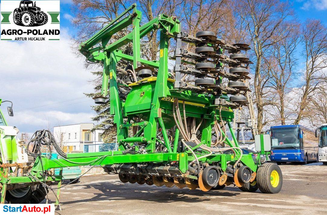 John Deere 750 A – 6 M – 2008