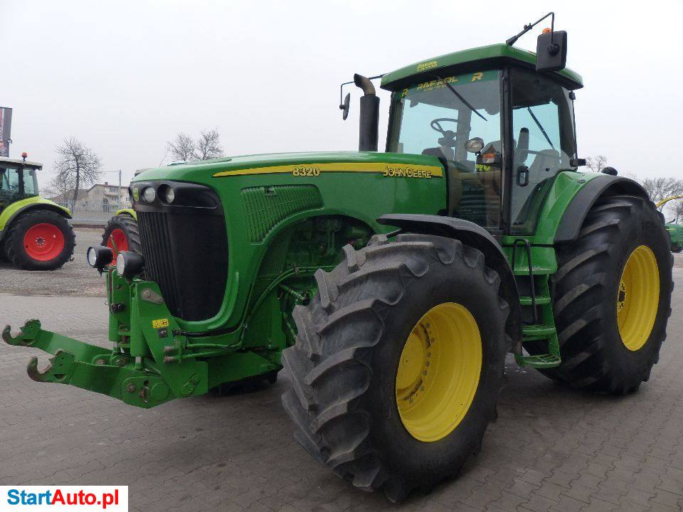 John Deere 8320