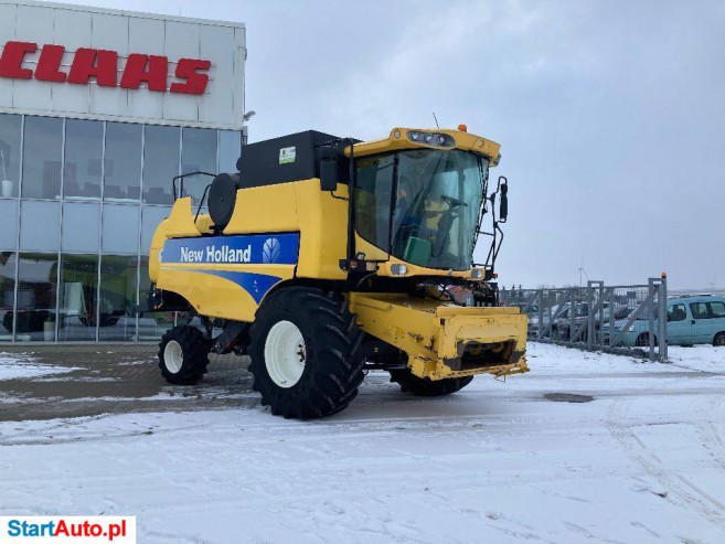 New Holland CSX7040