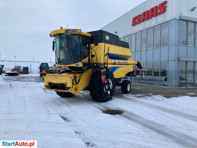 New Holland CSX7040