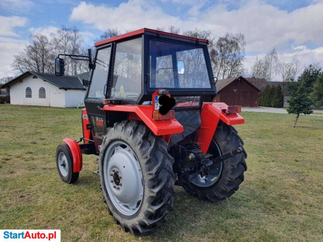 Ursus 3512