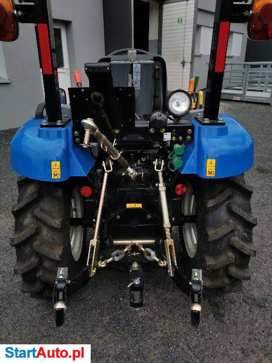 New Holland Boomer 20 4×4
