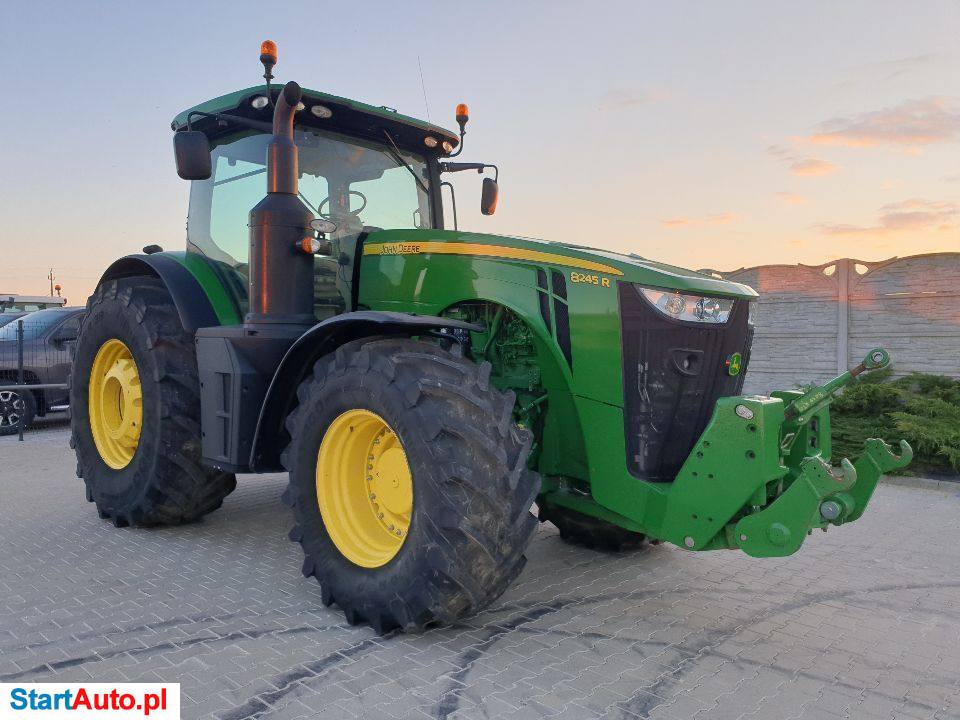 John Deere 8245R PowerShift E23