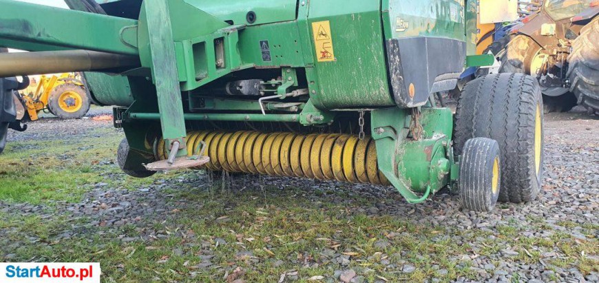 John Deere 592