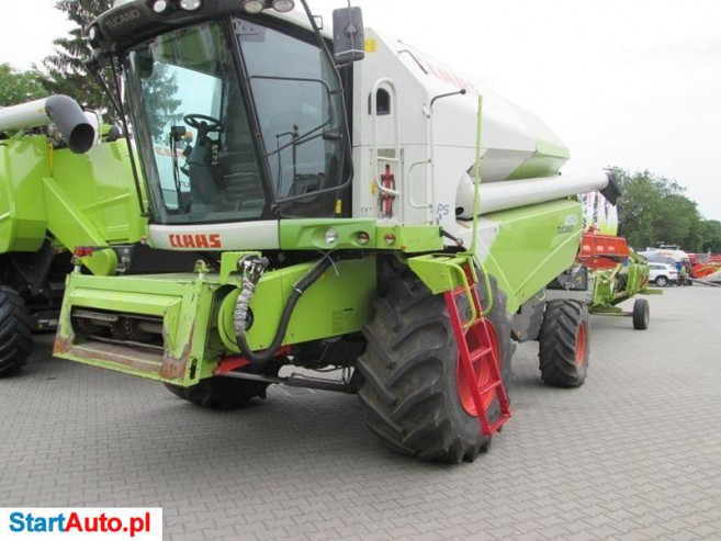 Claas TUCANO 450