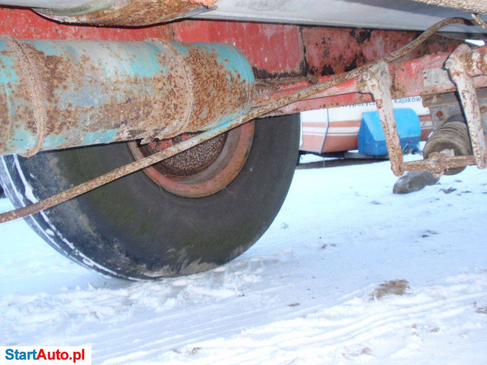 PRZYCZEPA ROLNICZA JEDNOOSIOWA POZOSTAŁOŚCI Z DOKUMENTY 1- 11 TON