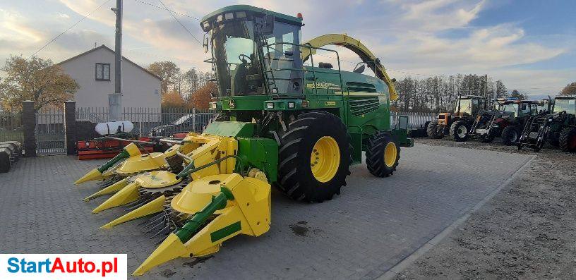 John Deere 7300