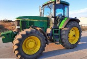 John Deere 7810